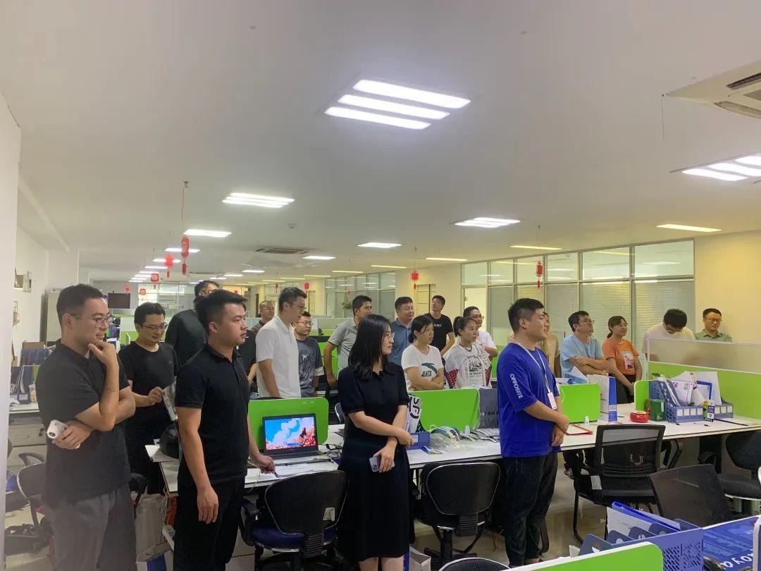 cc651f5fcf6e4f709dfc3b660b95a7fb_noop.jpg cc651f5fcf6e4f709dfc3b660b95a7fb_noop.jpg